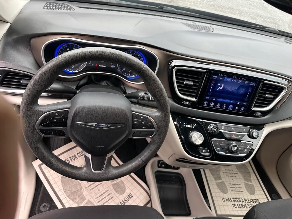 Chrysler Pacifica  2017