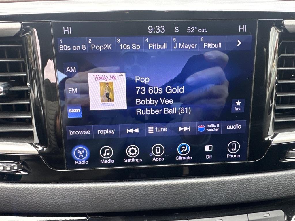 Chrysler Pacifica  2017