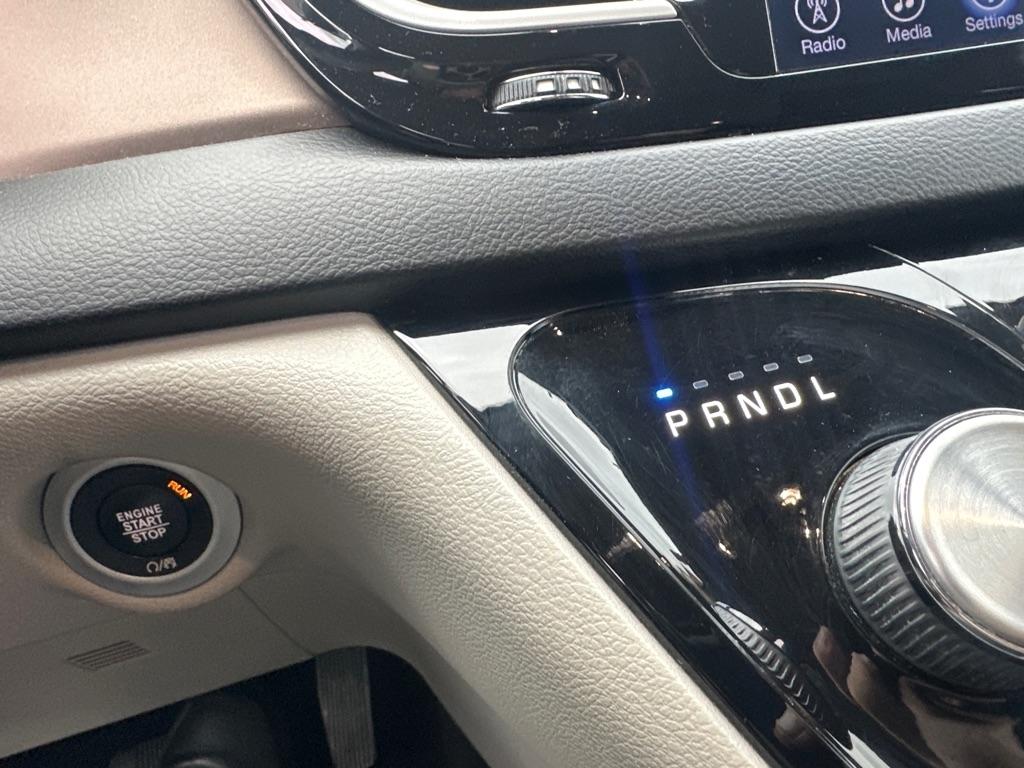 Chrysler Pacifica  2017