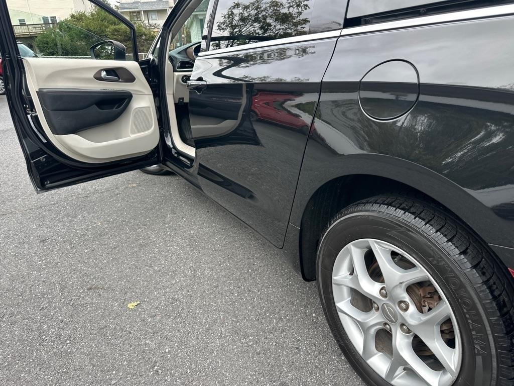 Chrysler Pacifica  2017