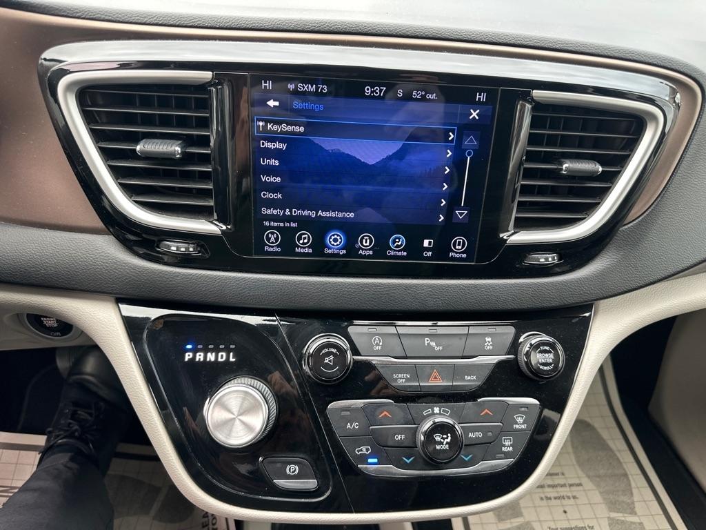 Chrysler Pacifica  2017
