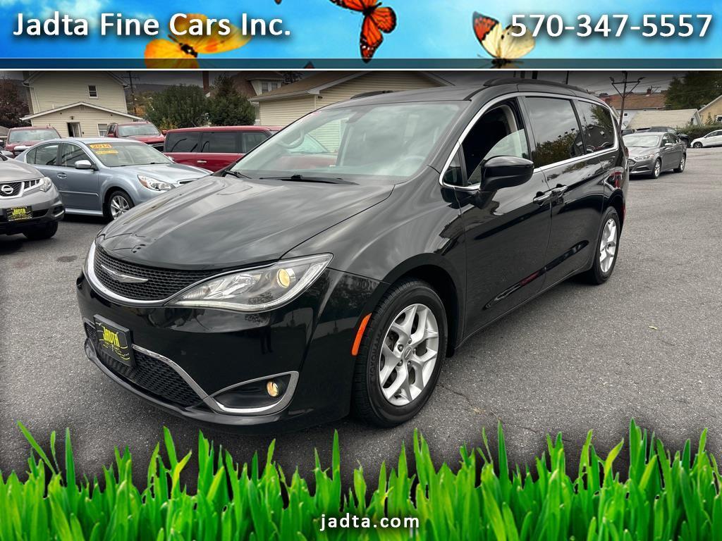 2017 Chrysler Pacifica Touring Plus Wagon
