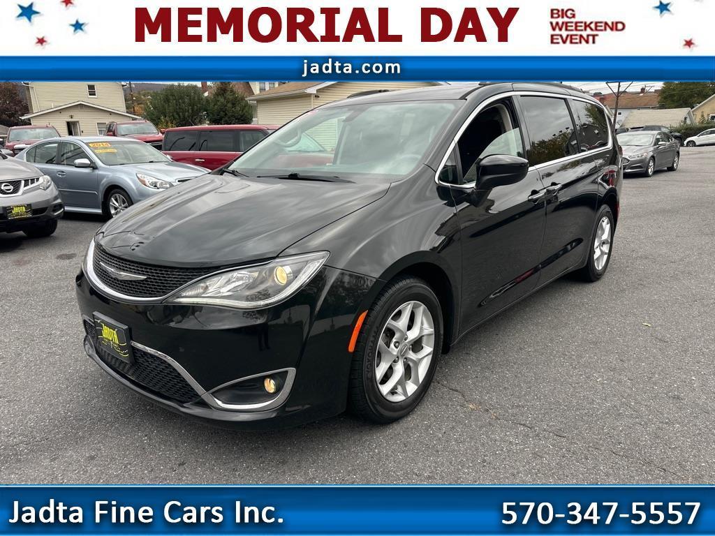 2017 Chrysler Pacifica Touring Plus Wagon