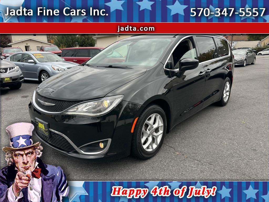 2017 Chrysler Pacifica Touring Plus Wagon