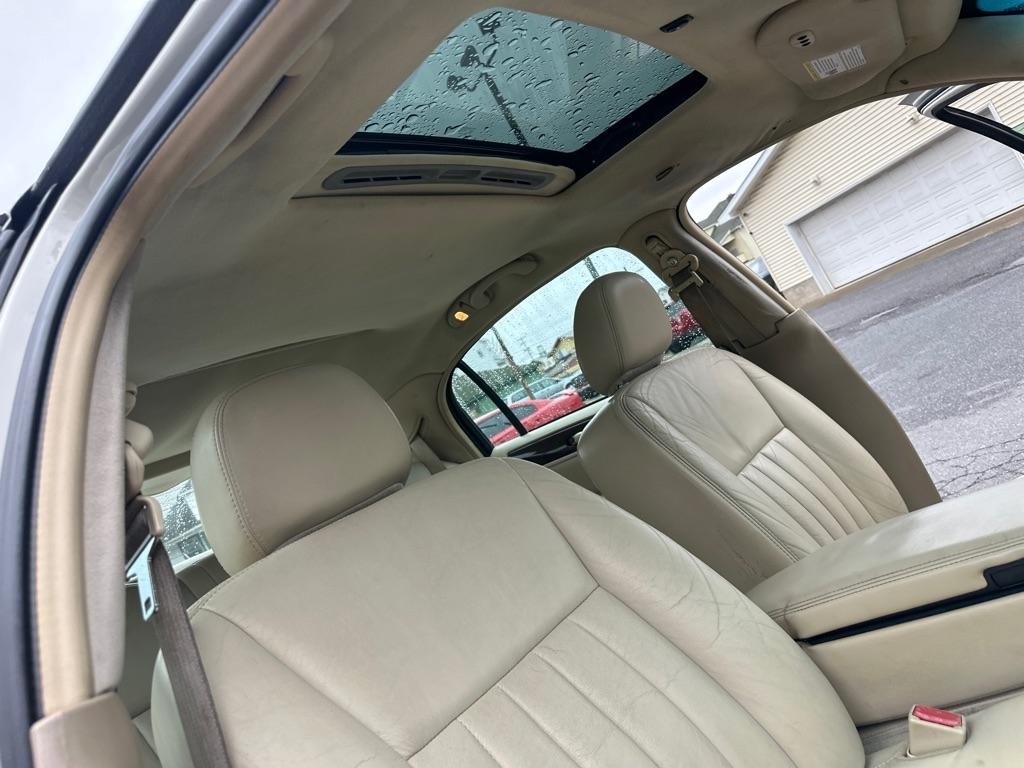 Lincoln Town Car 4dr Sdn Signature Premium 2007