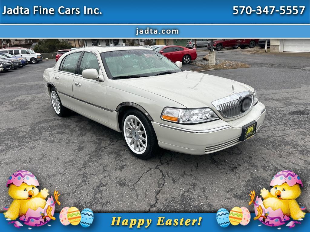 Lincoln Town Car 4dr Sdn Signature Premium 2007