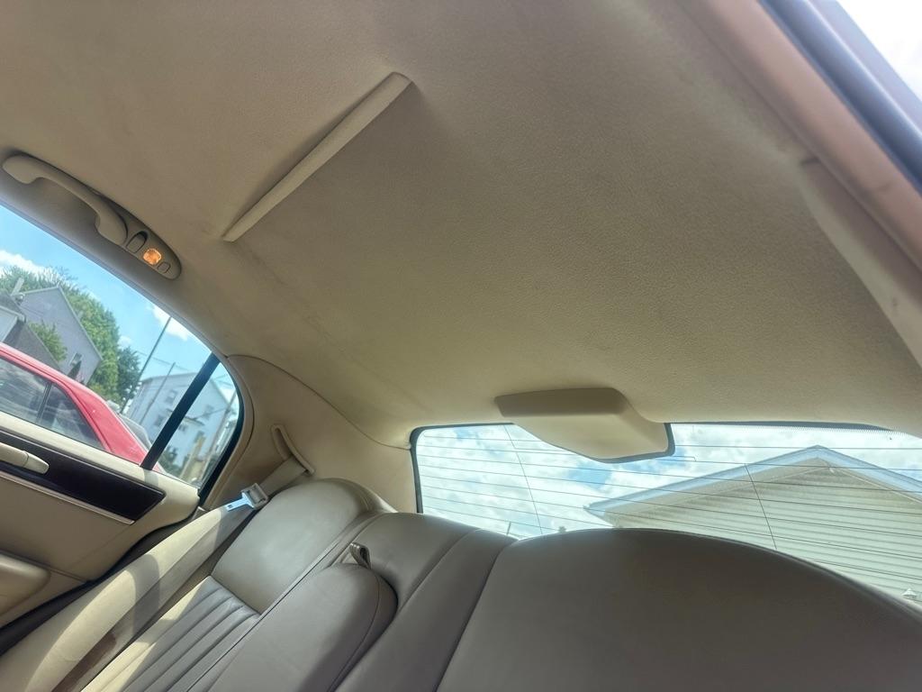 Lincoln Town Car 4dr Sdn Signature Premium 2007