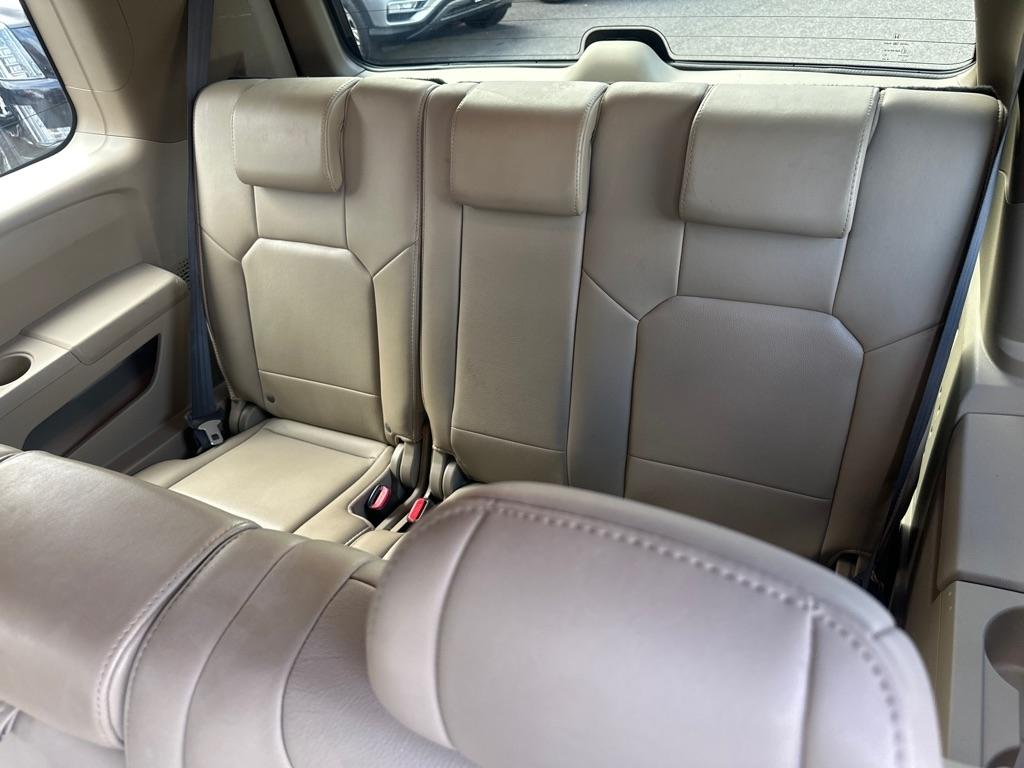 Honda Pilot 4WD 4dr Touring w/Navi 2009