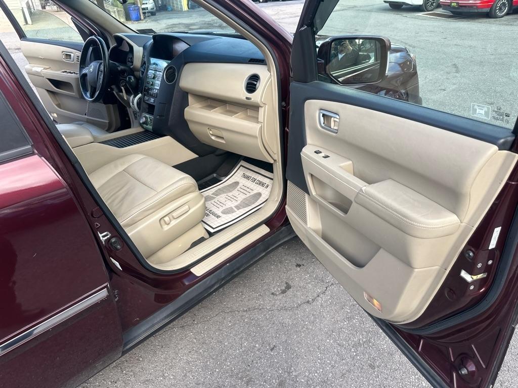 Honda Pilot 4WD 4dr Touring w/Navi 2009