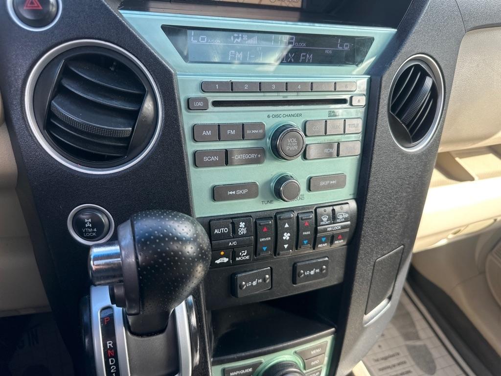 Honda Pilot 4WD 4dr Touring w/Navi 2009