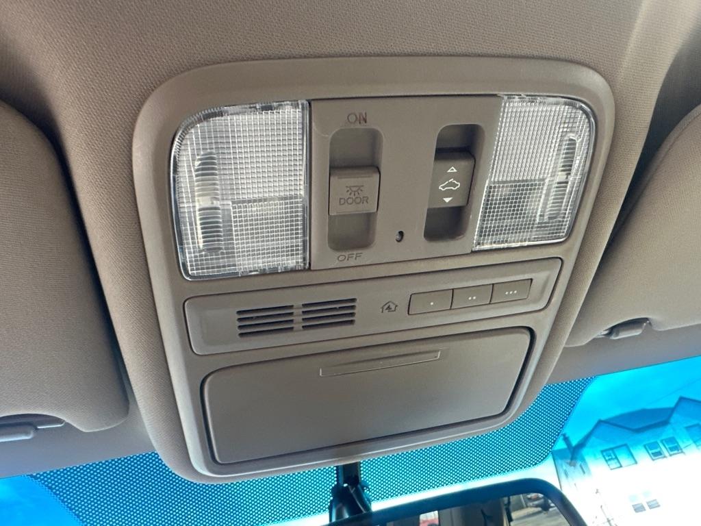 Honda Pilot 4WD 4dr Touring w/Navi 2009