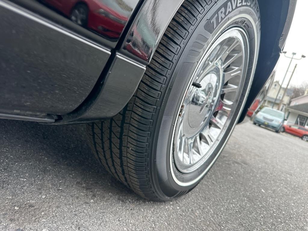 Lincoln Town Car  2002