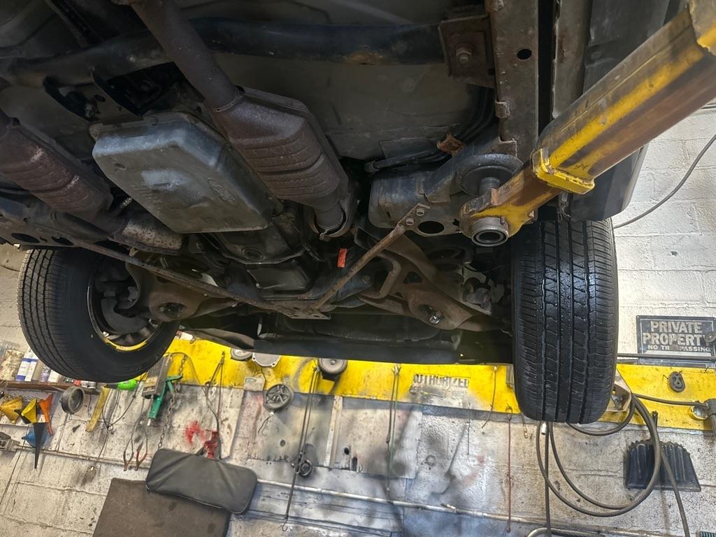 Lincoln Town Car 4dr Sdn Cartier Prem. 2002