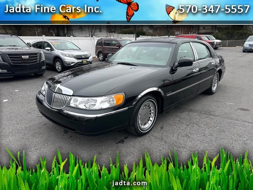 2002 Lincoln Town Car 4dr Sdn Cartier Prem.