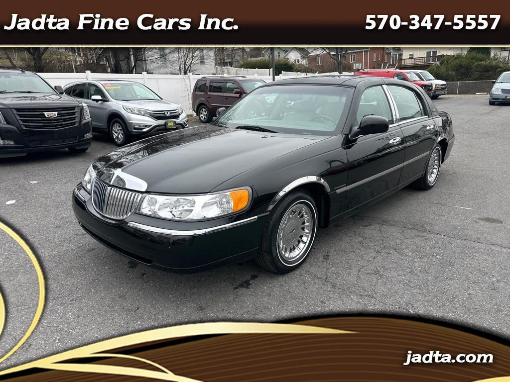 2002 Lincoln Town Car 4dr Sdn Cartier Prem.