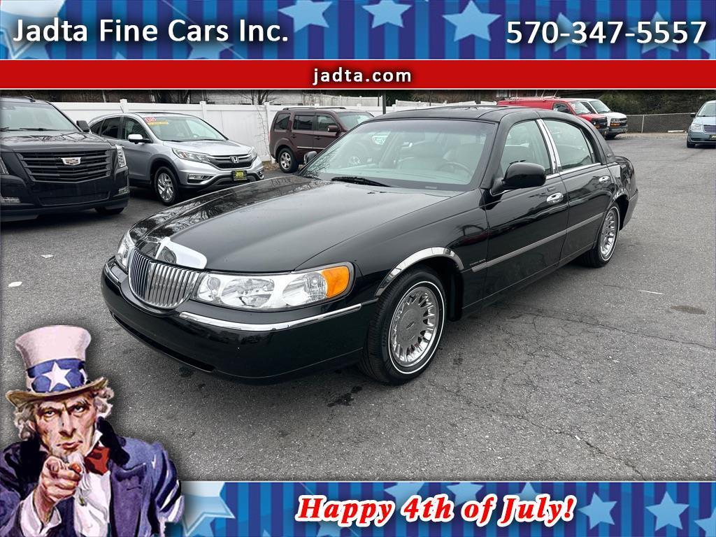 Lincoln Town Car 4dr Sdn Cartier Prem. 2002