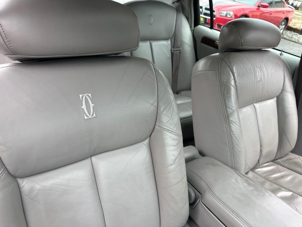 Lincoln Town Car 4dr Sdn Cartier Prem. 2002