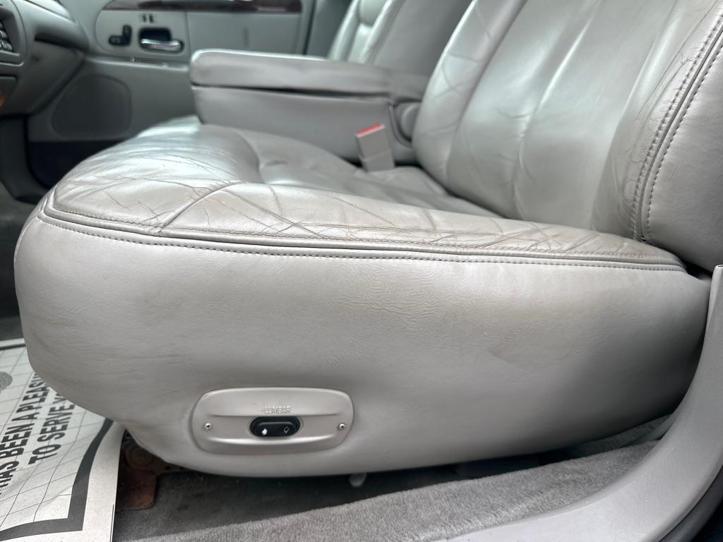 Lincoln Town Car 4dr Sdn Cartier Prem. 2002