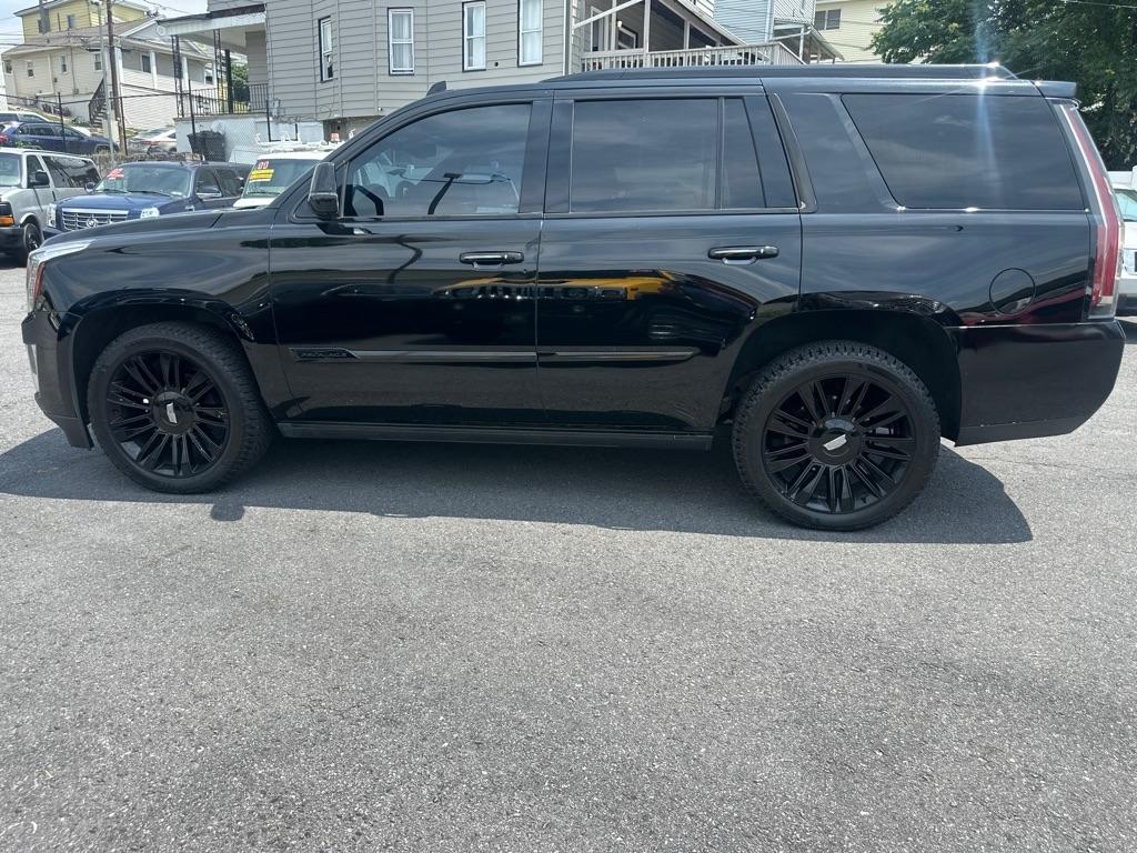 Cadillac Escalade  2016