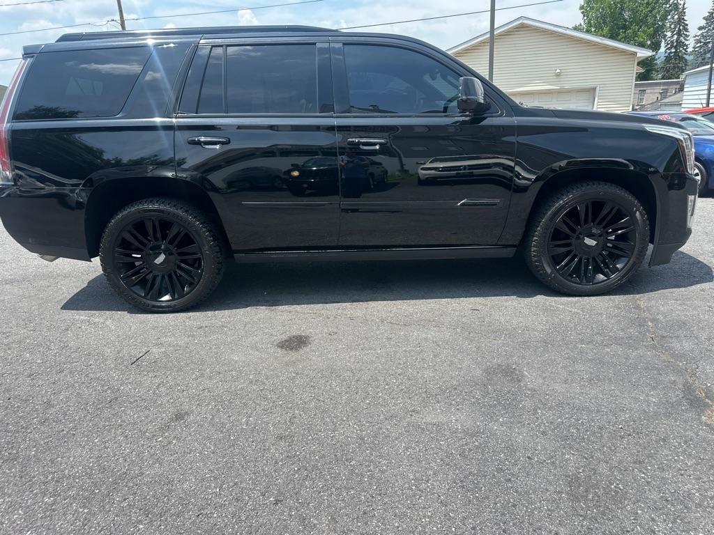 Cadillac Escalade  2016