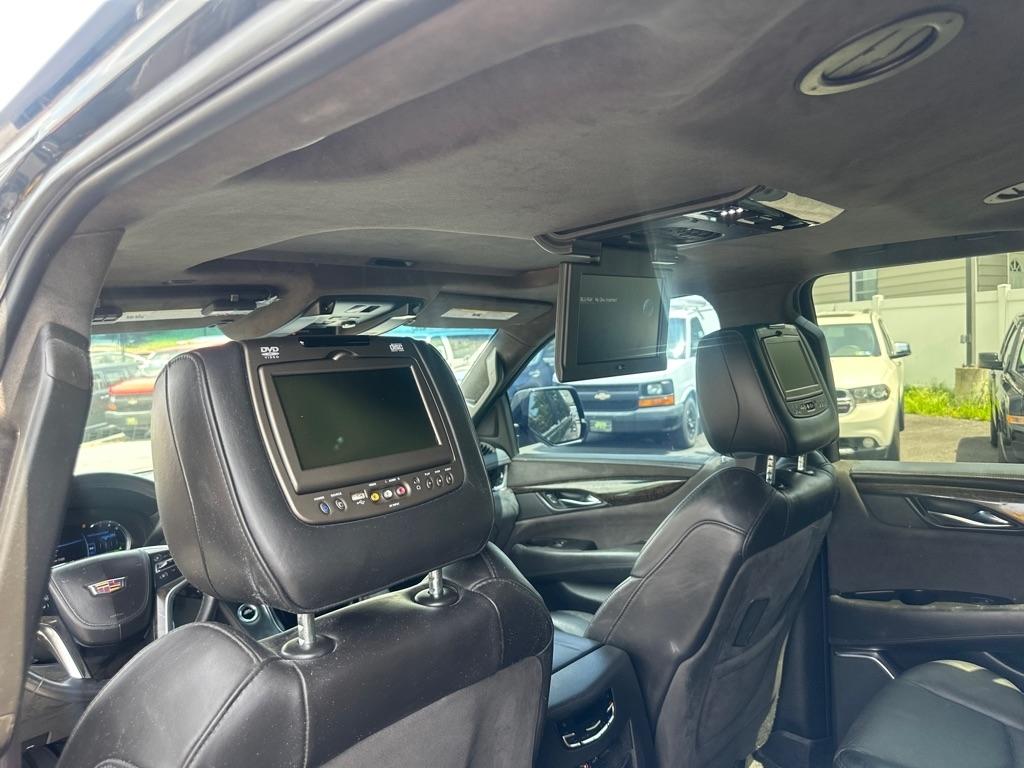 Cadillac Escalade  2016