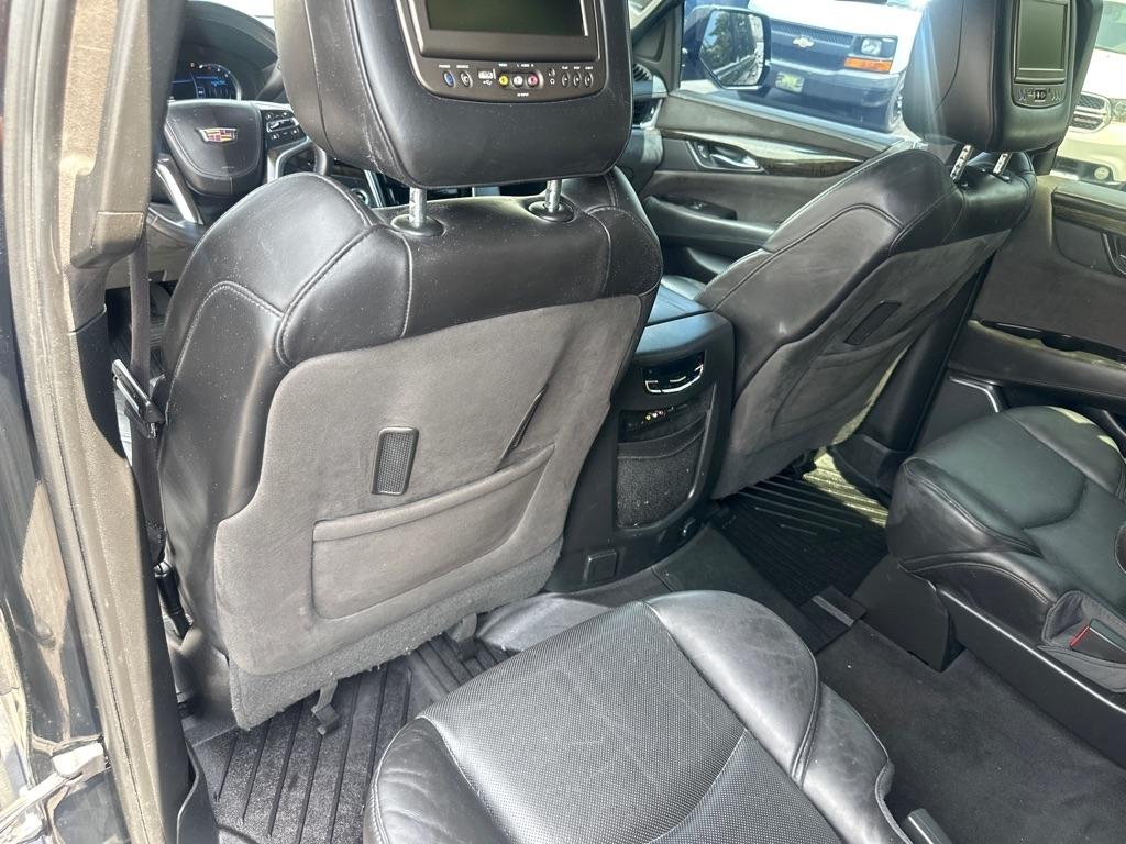 Cadillac Escalade  2016