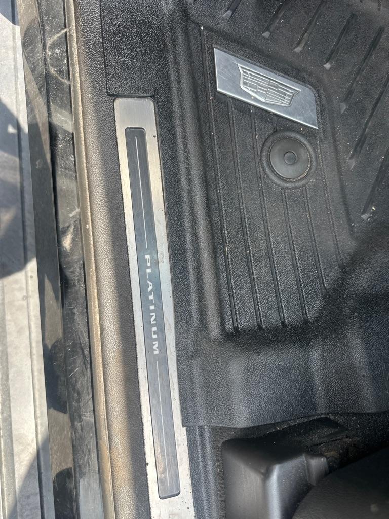 Cadillac Escalade  2016