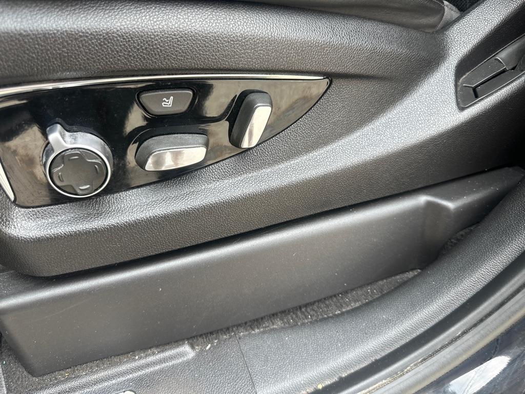 Cadillac Escalade  2016