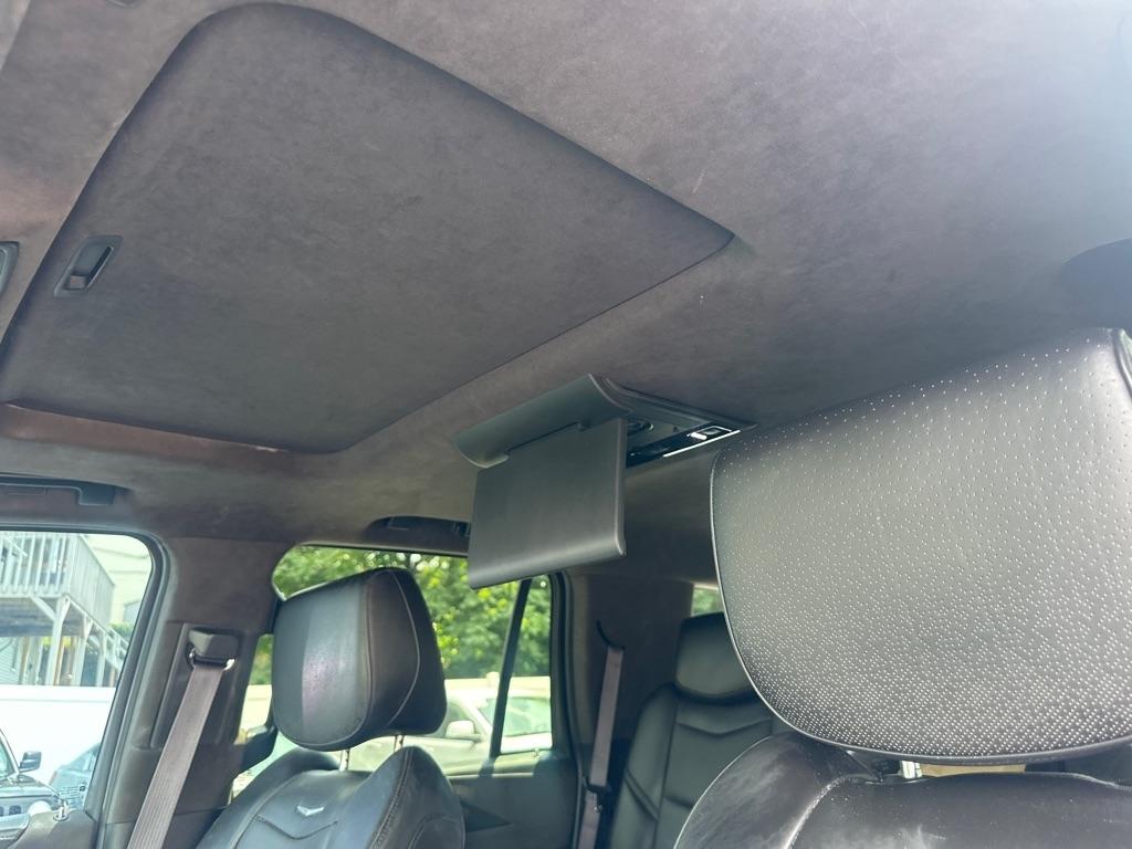 Cadillac Escalade  2016