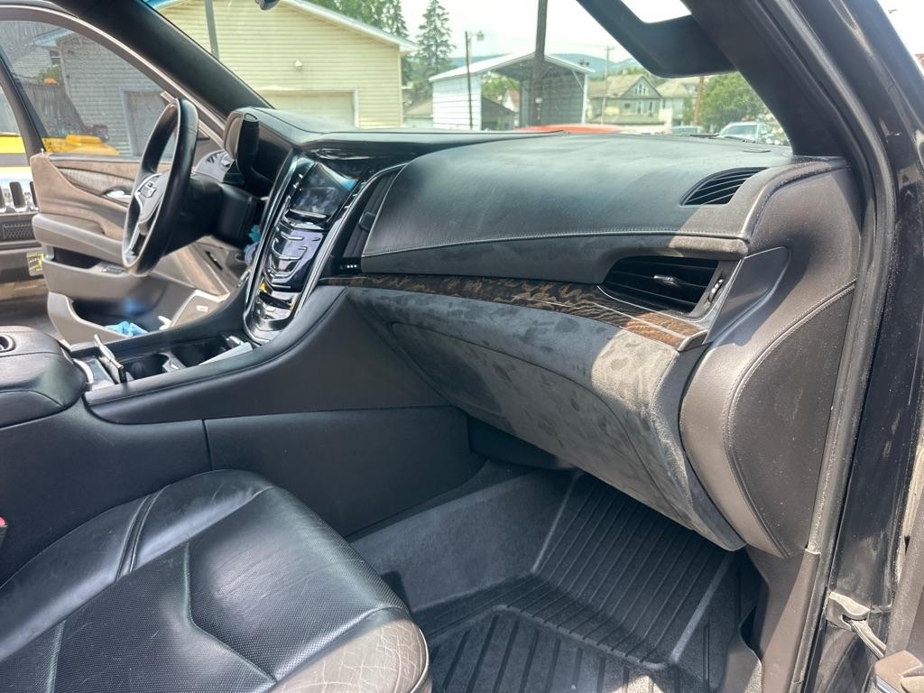 Cadillac Escalade  2016