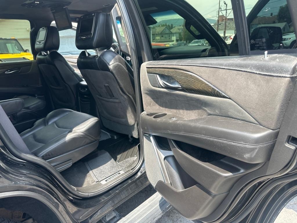 Cadillac Escalade  2016
