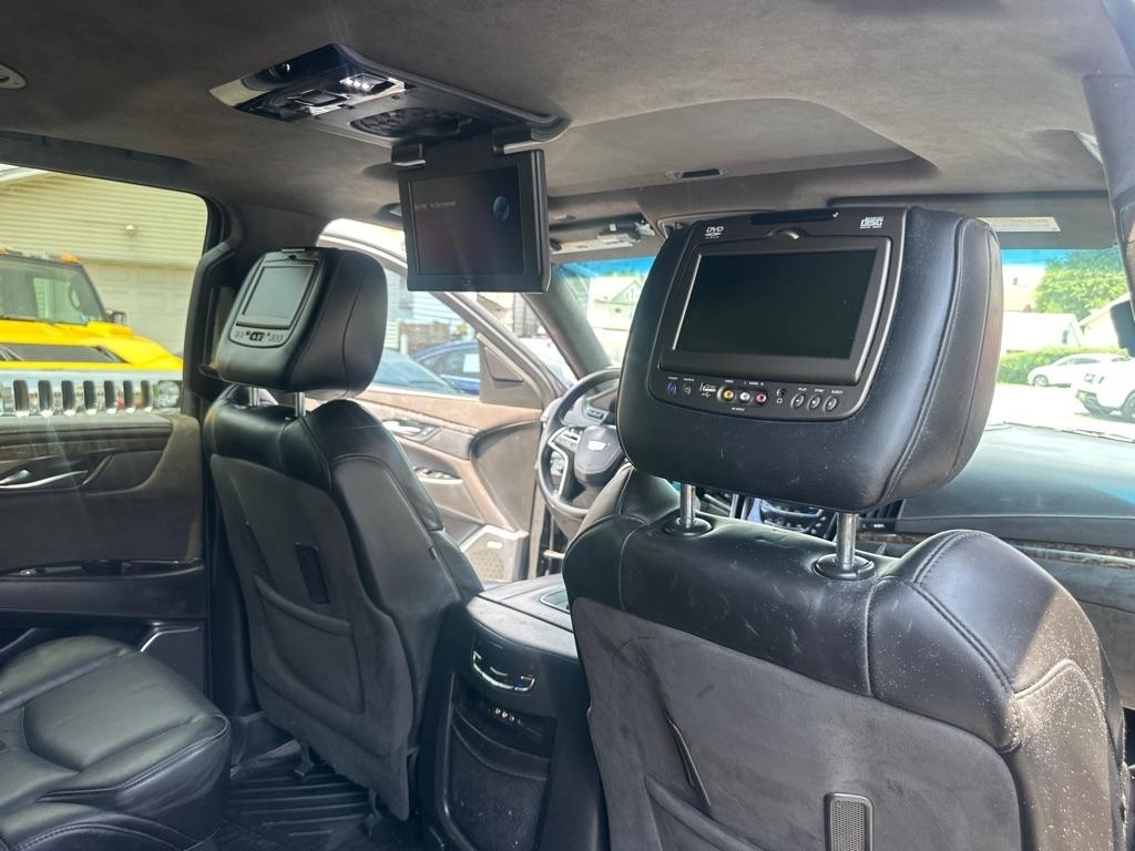 Cadillac Escalade  2016