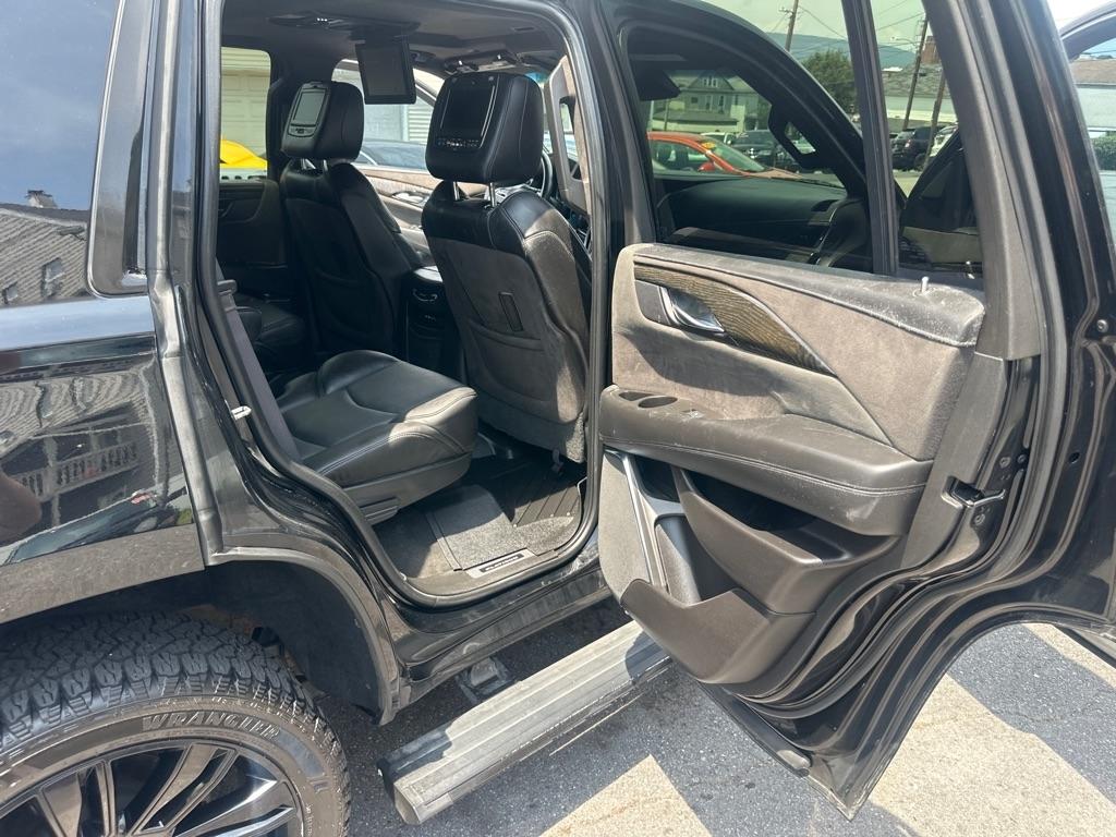 Cadillac Escalade  2016
