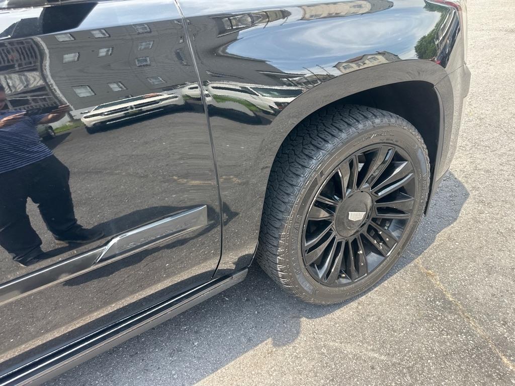 Cadillac Escalade  2016