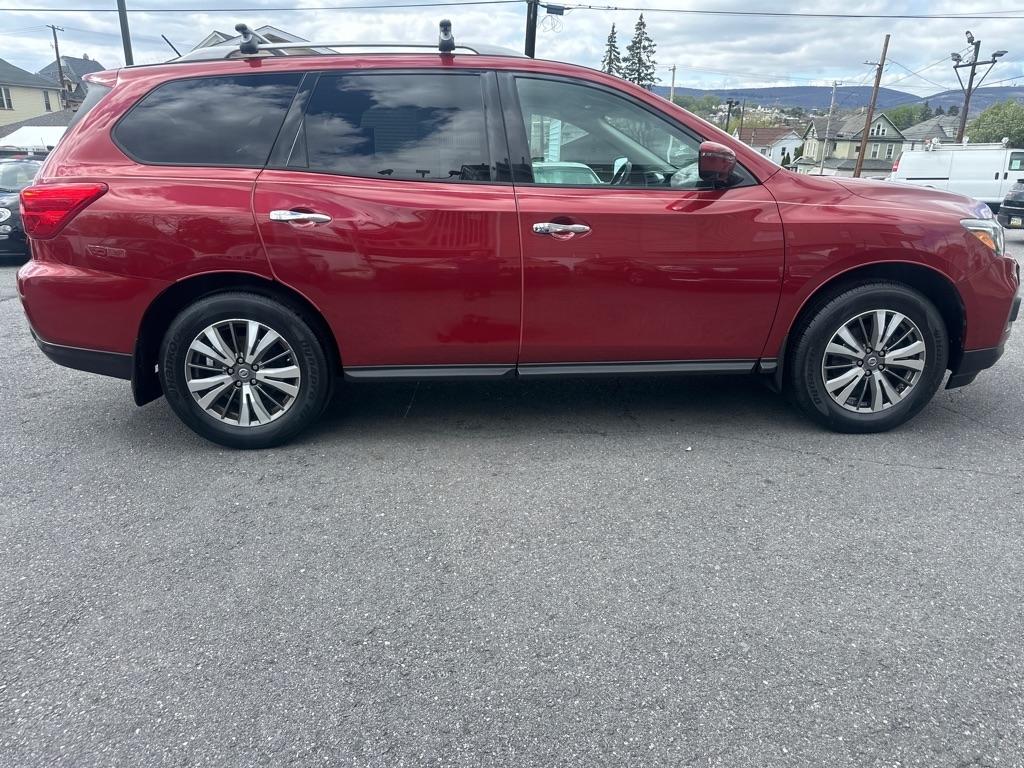 Nissan Pathfinder  2017