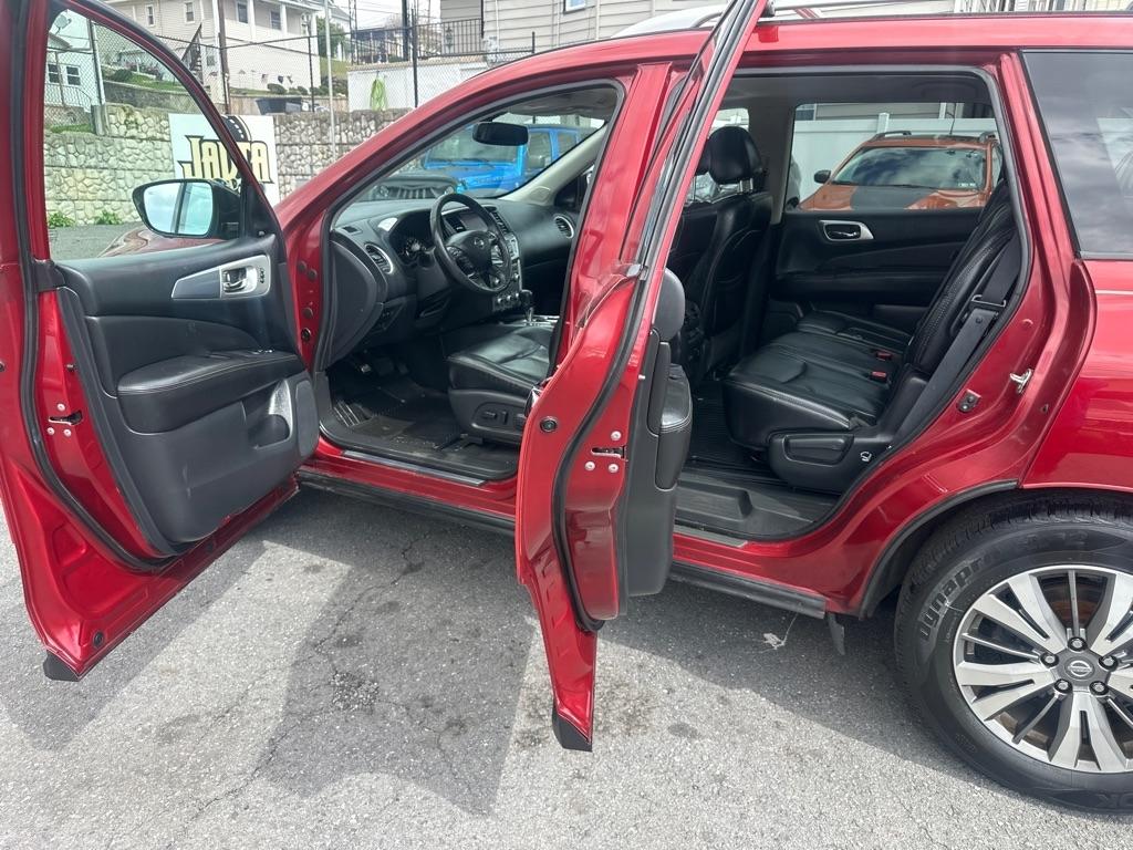 Nissan Pathfinder  2017