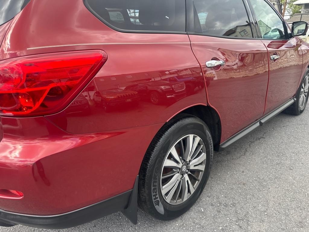 Nissan Pathfinder  2017