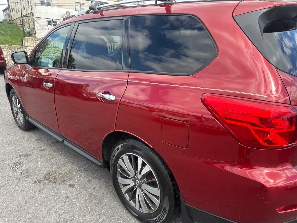 Nissan Pathfinder  2017