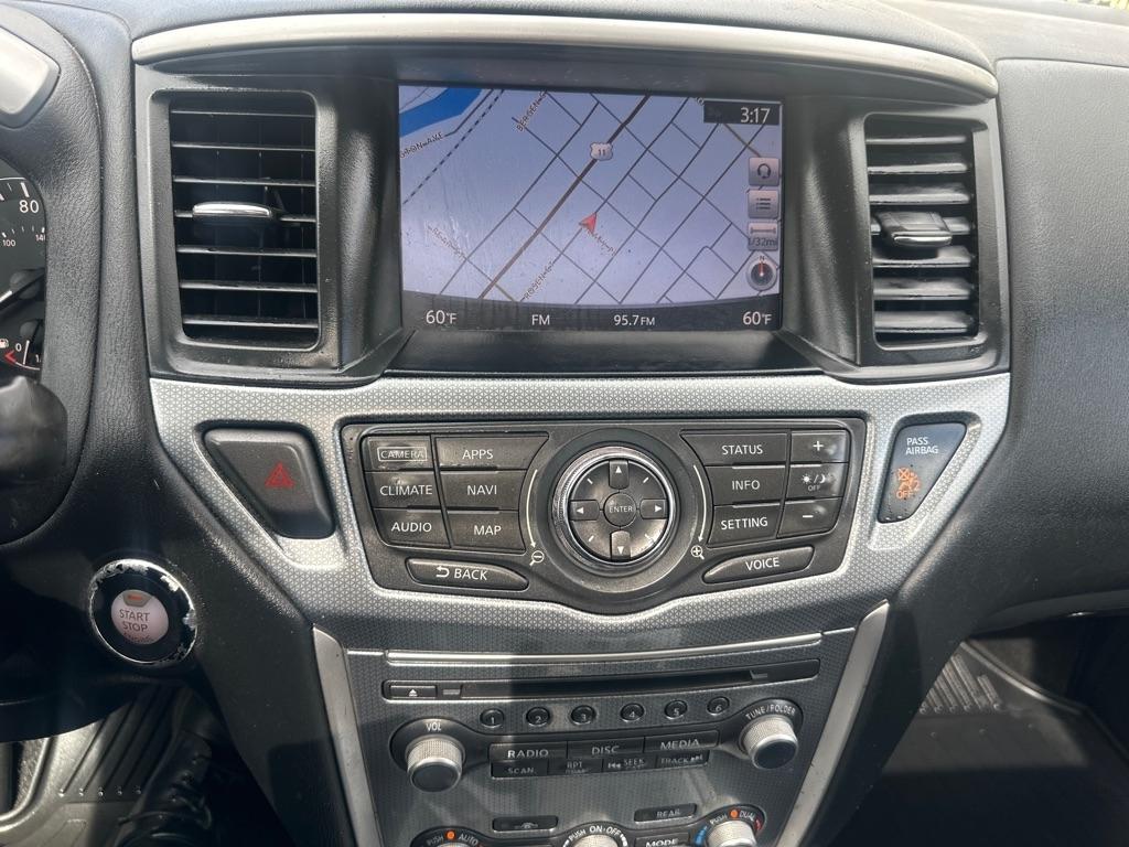 Nissan Pathfinder  2017