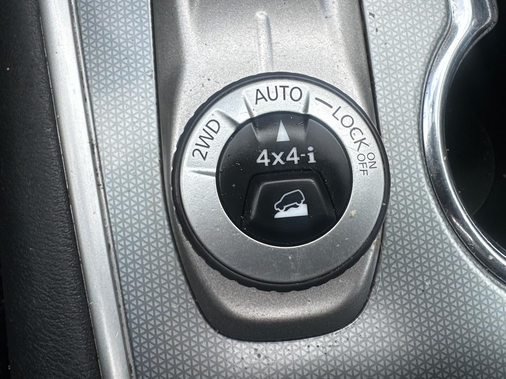 Nissan Pathfinder  2017