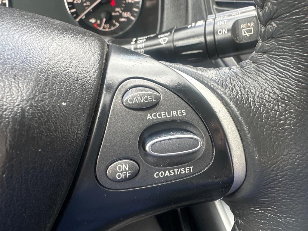 Nissan Pathfinder  2017