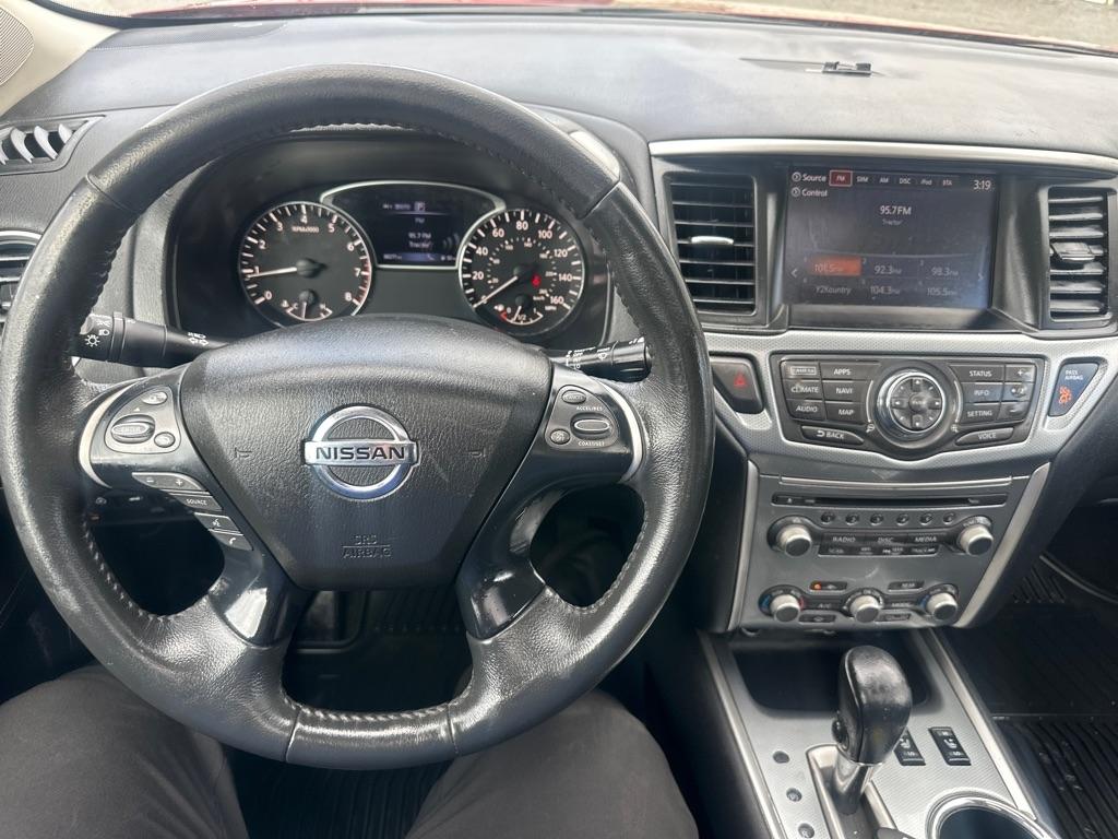 Nissan Pathfinder  2017