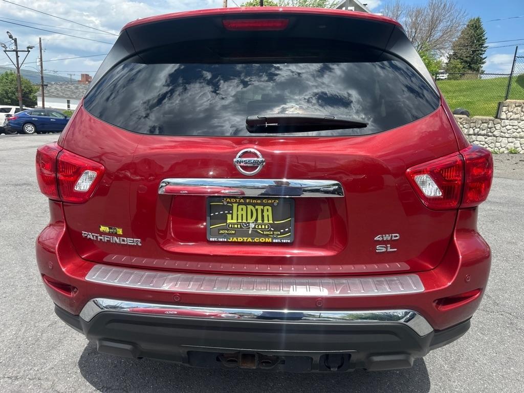 Nissan Pathfinder SL 4D SUV 4X4 2017