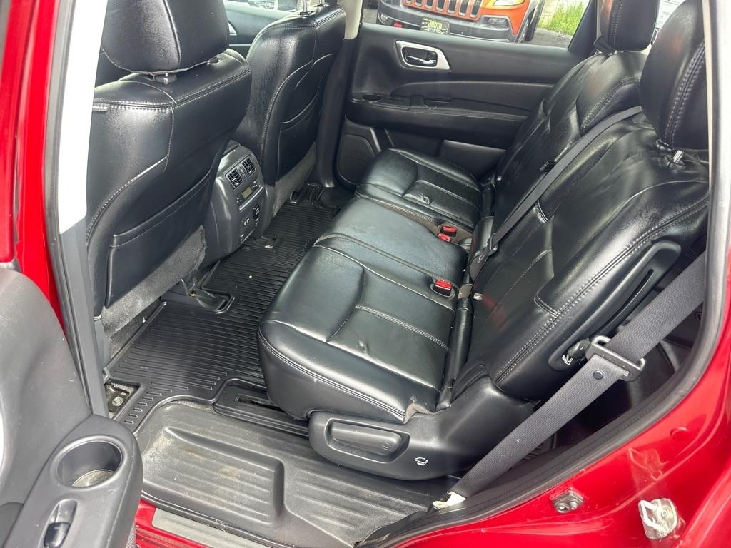 Nissan Pathfinder SL 4D SUV 4X4 2017