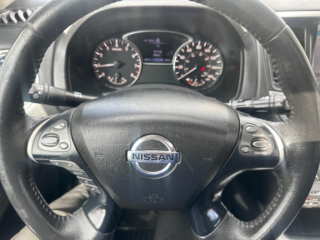 Nissan Pathfinder SL 4D SUV 4X4 2017