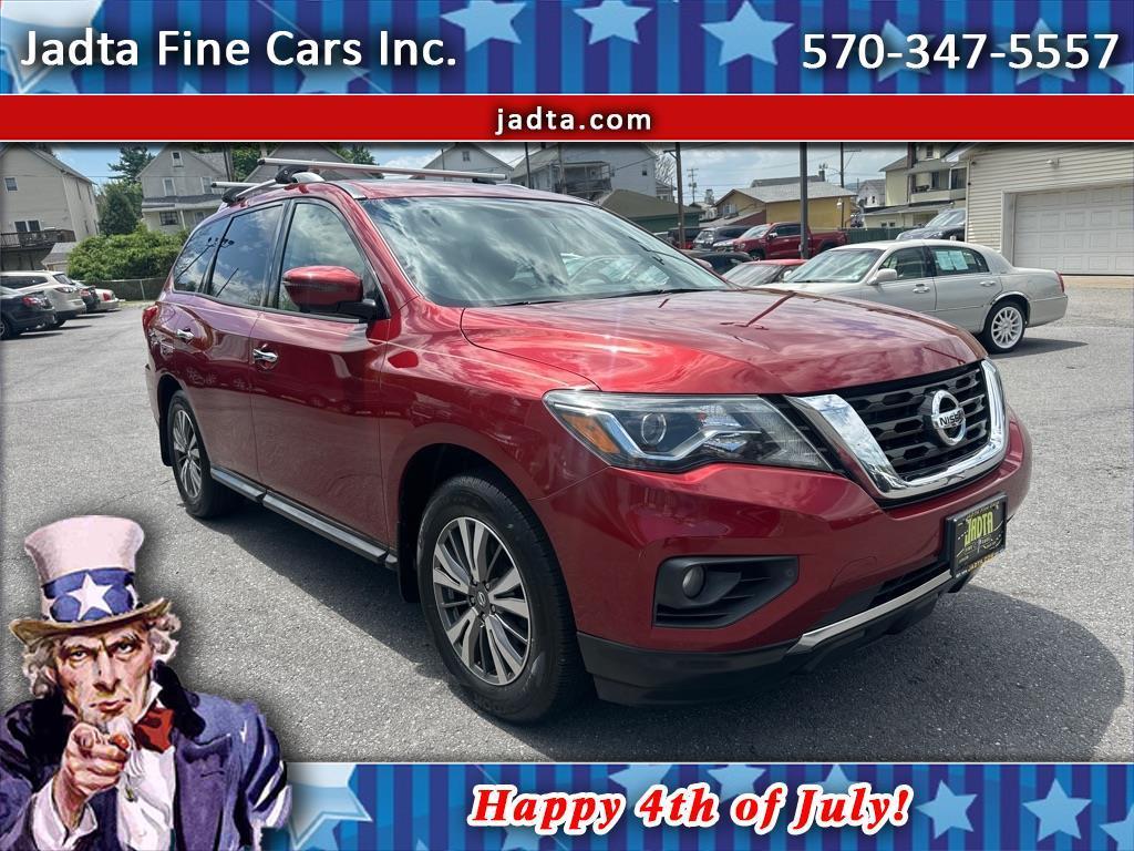 2017 Nissan Pathfinder SL 4D SUV 4X4