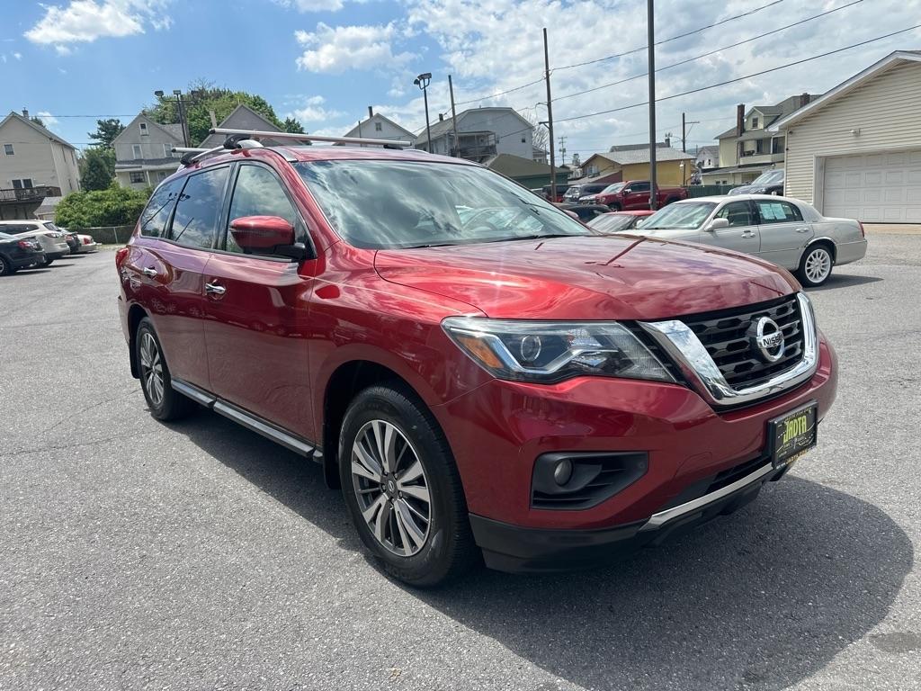 Nissan Pathfinder SL 4D SUV 4X4 2017