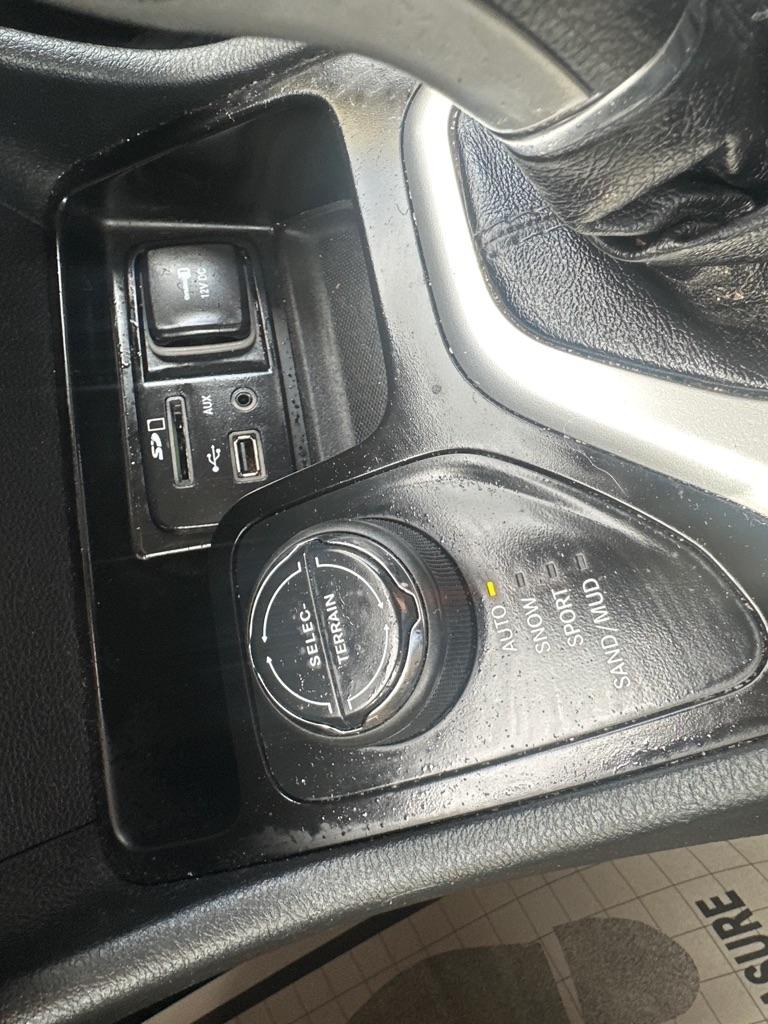 Jeep Cherokee  2014