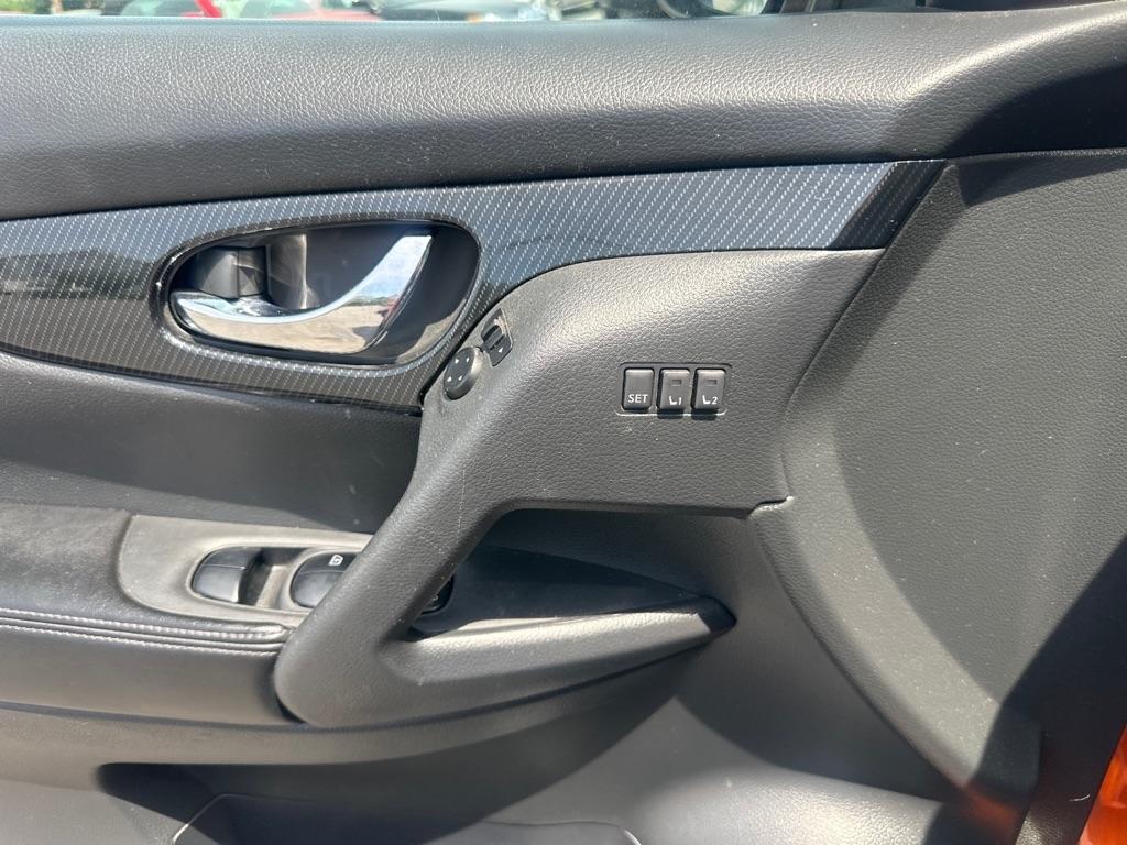 Nissan Rogue  2017
