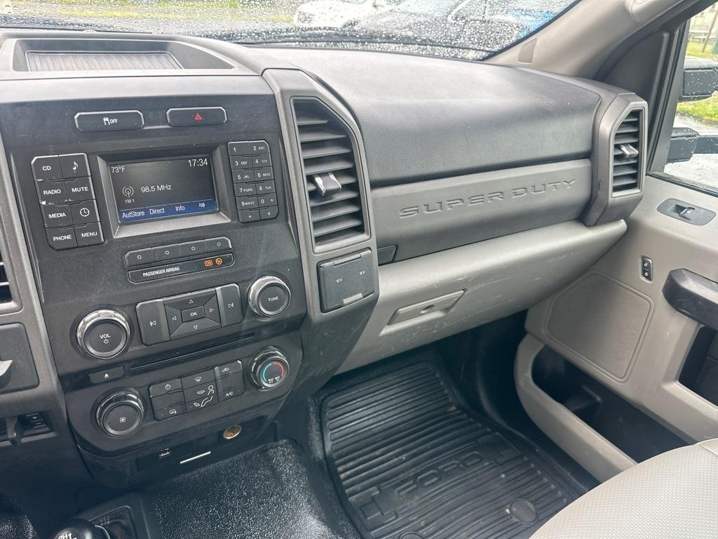 Ford F-450 Super Duty Chassis  2018